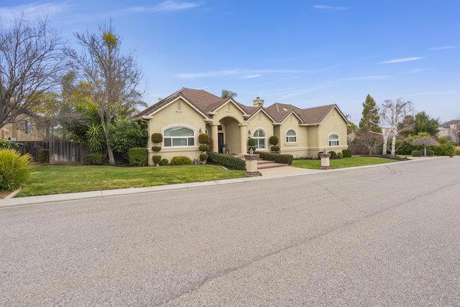 50 Ralphs Way, Hollister, California 95023