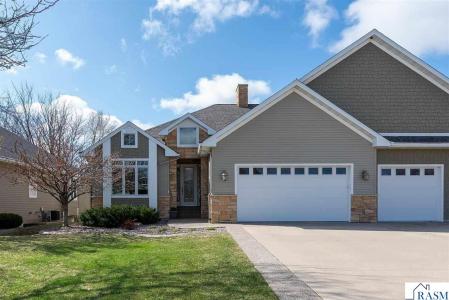 105 Viking Court, Mankato, مينيسوتا 56001, الولايات المتحدة