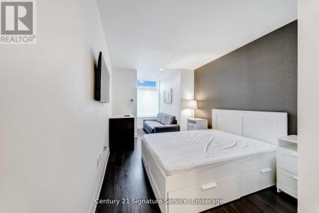 4800 HIGHWAY 7, Vaughan (east Woodbridge), オンタリオ L4L 1H8, カナダ