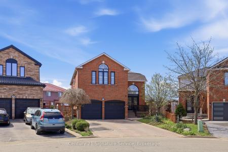 784 AVONSHIRE COURT, Mississauga, 安大略省 L5V 2P2, 加拿大