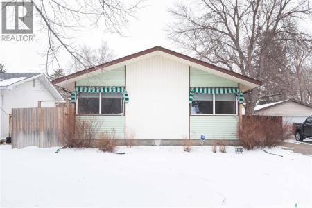 4515 CASTLE ROAD, Regina, Saskatchewan S4S 4W6, Canada