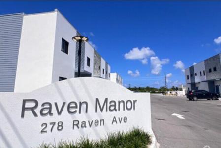2 BED / 2.5 BATH RENTAL - RAVEN MANOR, 278 RAVEN AVENUE, Spotts, Grand Cayman, Iles Caïmans