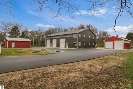 480 E Parkdale Avenue, Manistee, Michigan 49660, USA