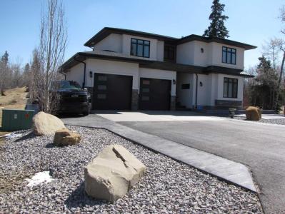 123 WOLF RUN DRIVE, Rural Ponoka County, Alberta T4J 1R3, Canada