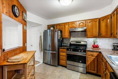 48 Quartz Ln , Paterson, NJ 07501, USA