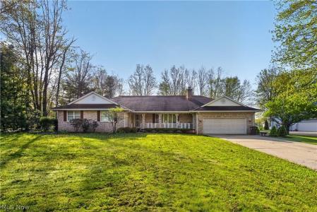 5144 Old Colony Nw Road, Warren, Ohio 44481, USA