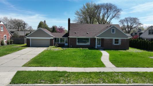 500 Brentwood Drive, Dearborn, Michigan 48124, Estados Unidos