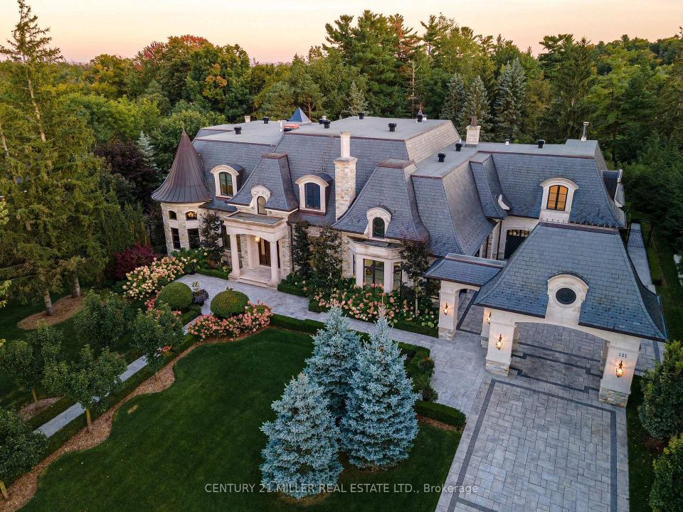 121 REBECCA COURT, Vaughan, Ontario L6A 1G2, Canada