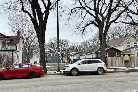 2312 WINNIPEG STREET, Regina, Saskatchewan S4N 0P8, Canadá