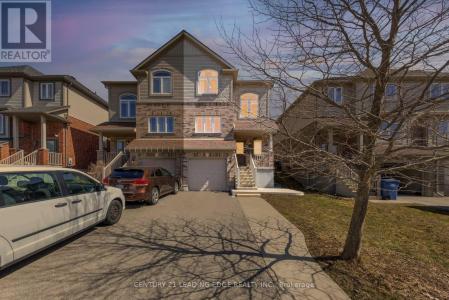 47 OAKES CRESCENT, Guelph (grange Road), Ontario N1E 0J6, Canada