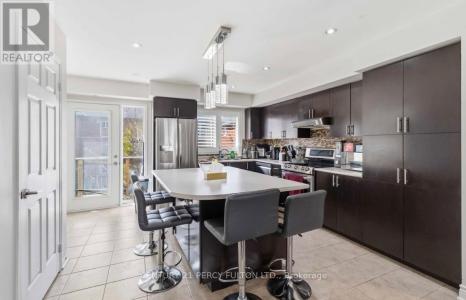3050 ERIN CENTRE BOULEVARD, Mississauga (churchill Meadows), Ontario L5M 0P5, Canada