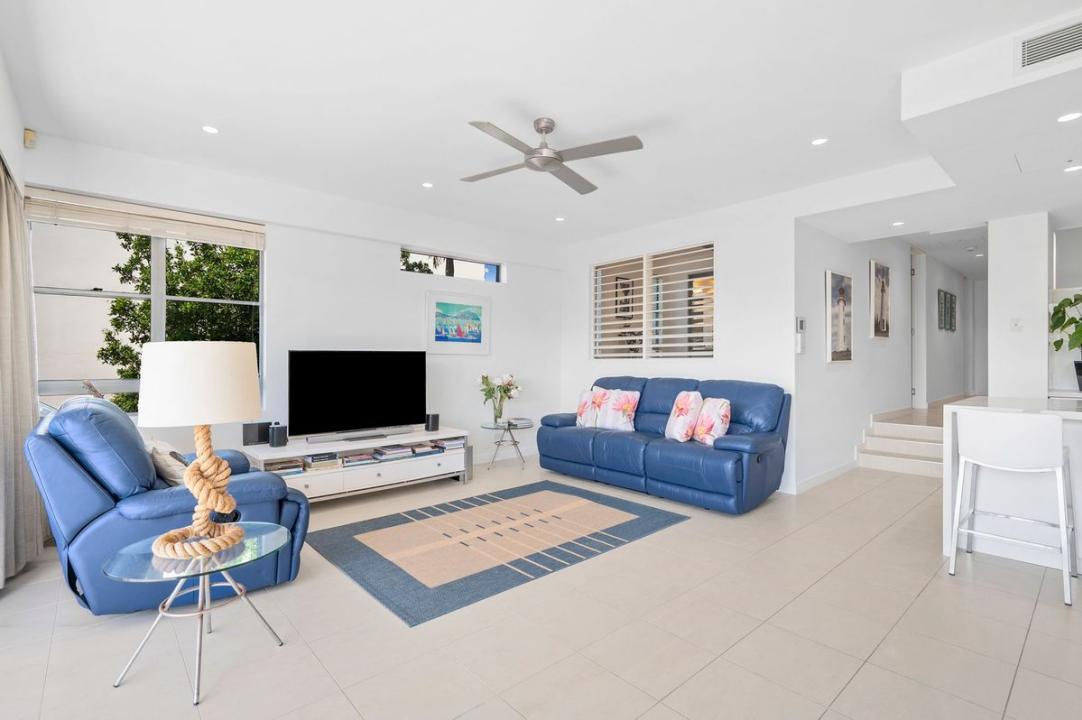 2/25 Park Crescent, Sunshine Beach, QLD 4567, Australia