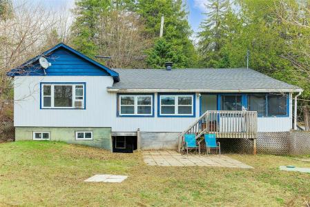 22  Rue Carver, Morin-Heights, Quebec J0R 1H0, Canadá