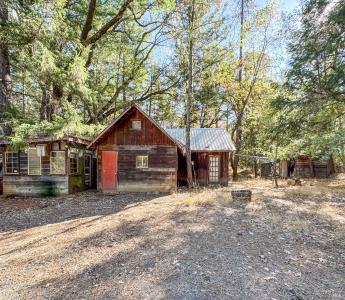 1141 Tenmile Creek Road, Laytonville, California 95454, USA
