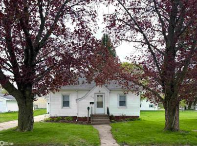 817 Pierce, Iowa Falls, Iowa 50126, USA