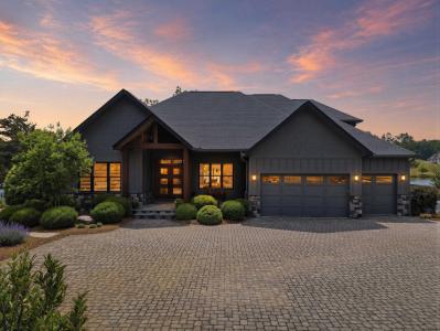 984 Mapleton Lane, Columbus, NC 28722, USA