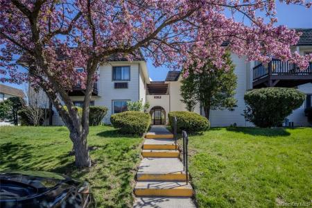 24 Village Park Dr, Unit 1F, Fishkill, Nowy Jork 12524, USA
