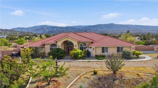 2777 Brawley, Pinon Hills, California 92372, USA