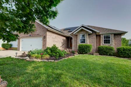 509 East Logan Street, Willard, Missouri 65781, USA