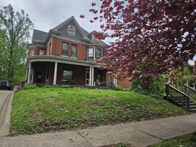 1634 Vermont Street, Quincy, Illinois 62301, USA