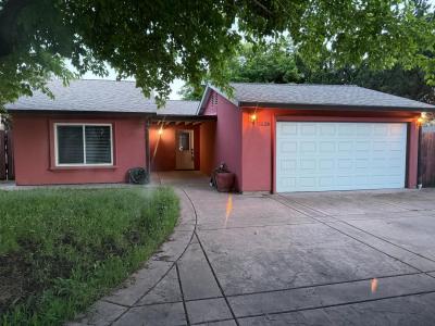 5528 Eagle View Way, Sacramento, Californie 95842, États-Unis