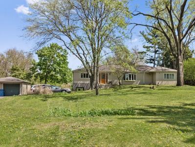 1S655 Taylor Road, Glen Ellyn, Illinois 60137, USA
