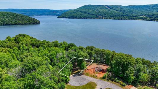 0 Admiral Court, Jasper, Tennessee 37347, USA
