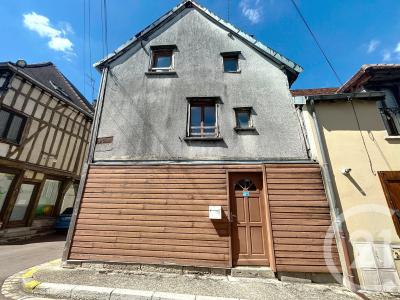 Bar Sur Seine, Champaña-Ardenas 10110, Francia