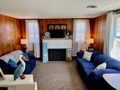 204 Broadway Road, Houghton Lake, Michigan 48629, USA