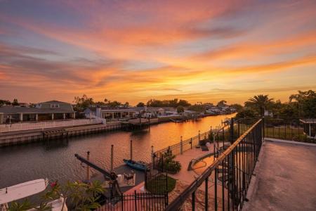 8450 Flagstone Drive, Tampa, Florida 33615, USA