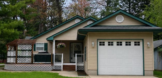 301 S 6th Street, Roscommon, Michigan 48653