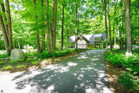 11610 Mountain Woods Drive, Thompsonville, Michigan 49683, USA
