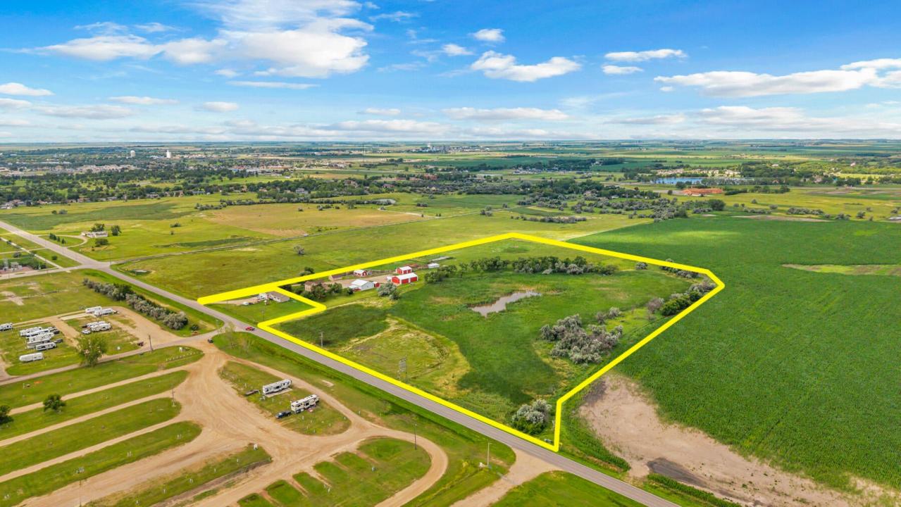 3155 1/2 387th Avenue, Aberdeen, South Dakota 57401