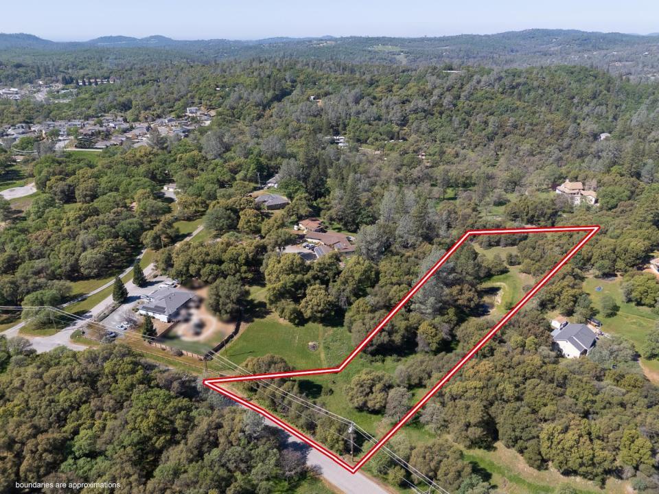 22674 W Hacienda Drive, Grass Valley, California 95949, Estados Unidos