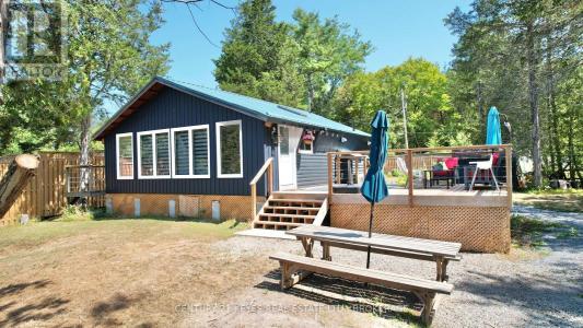 910 HUMMINGBIRD LANE, Leeds And The Thousand Islands, Ontario K0E 1L0, Canada