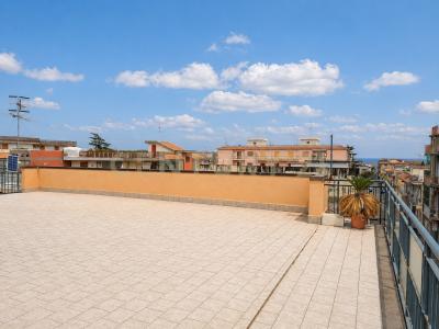 Via Galileo Galilei, Riposto, Sicilia 95018, Italia