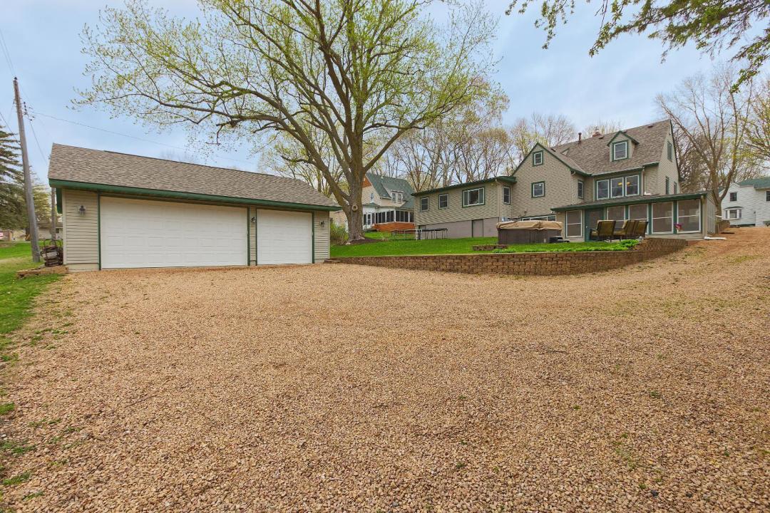 115 Lake Avenue E, Winsted, ミネソタ 55395, アメリカ合衆国