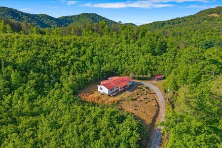 5673 Highway 360, Tellico Plains, Tennessee 37385, USA