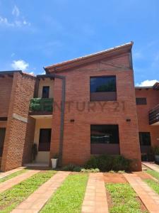 QUIRINO CODAS THOMPSON ESQUINA ROSA PEÑA DE GONZALEZ 11, San Lorenzo, Trung Ương 595, Paraguay