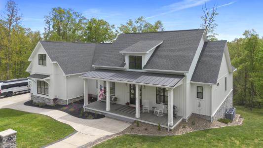 162 Woodhaven Drive, Huntington, West Virginia 25701, USA