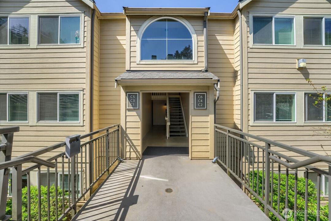 3811 130 Lane , C3, Bellevue, واشنطن 98006, الولايات المتحدة