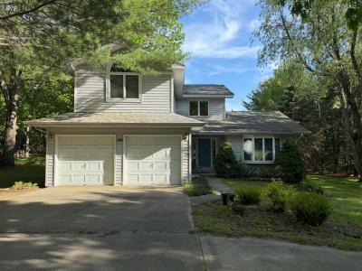 108 Carpenter Boulevard, Roscommon, Michigan 48653