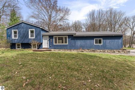 9376 Cunningham Lane, Traverse City, ميشيغان 49684, الولايات المتحدة