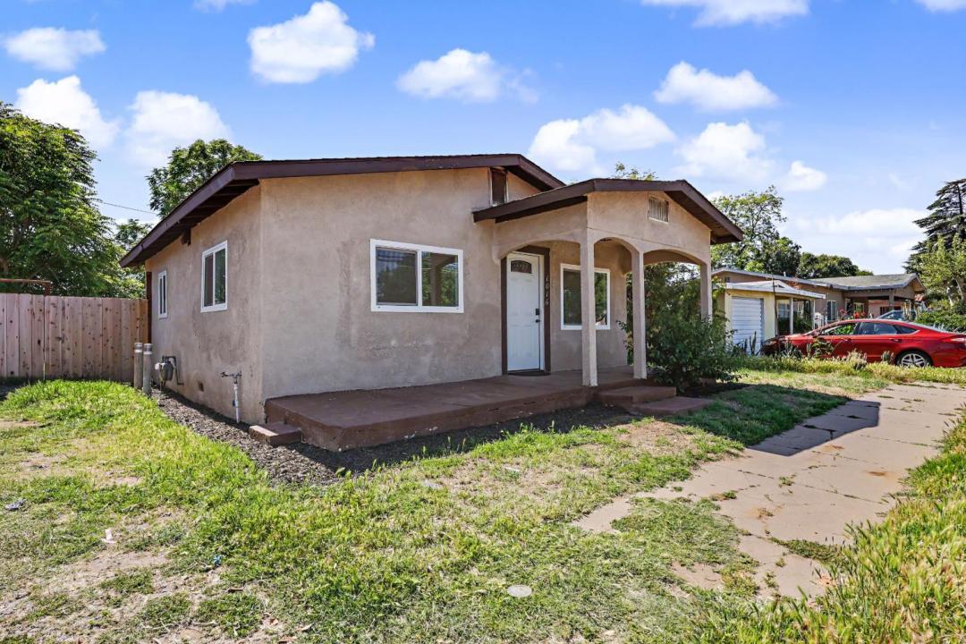 1016 E Yosemite, Madera, California 93638, Stati Uniti