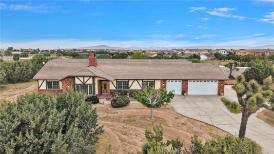 12830 Cedar, Hesperia, California 92344, Estados Unidos