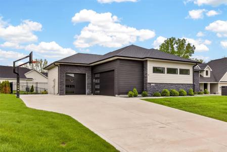 1031 Timber Valley Circle, Polk City, Iowa 50226, Estados Unidos