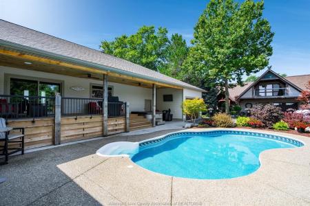 1568 GORE ROAD, Harrow, Ontario N0R 1G0, Canada