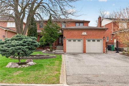 3 BOWES COURT, Caledon, Ontario L7E 1A5, Kanada