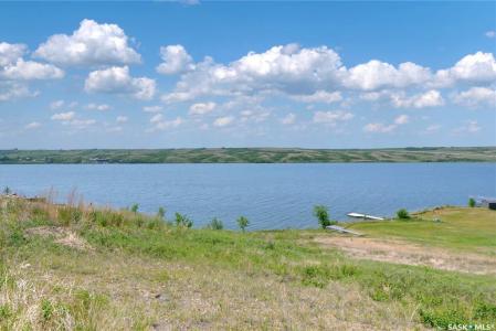 13 SUNSET BOULEVARD, North Grove, Saskatchewan S0G 1P0, Canada