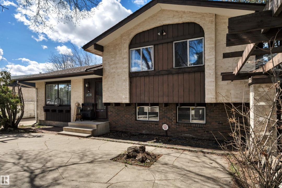 5718 GARDEN MEADOWS DRIVE, Wetaskiwin, Alberta T9A 2L6, Canada